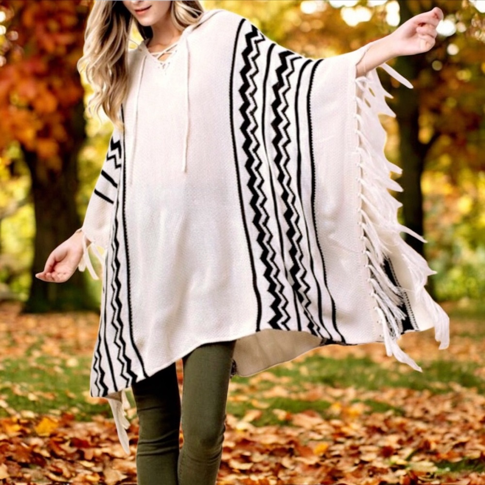 Hooded Fringe Poncho Cotton Blend Lightweight Knit Hooded Women’s Sizes NWT